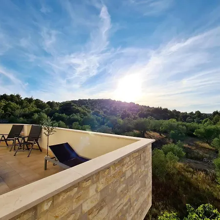 アパート Orkulabliss *