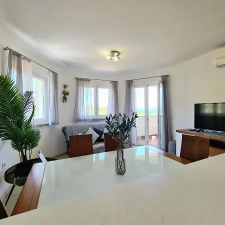 Appartement Orkulabliss Apartments *